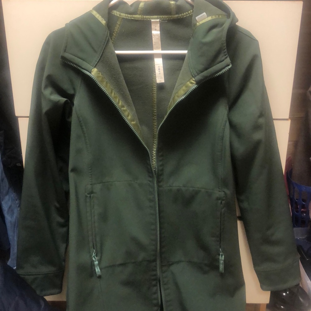 Lululemon rain coat